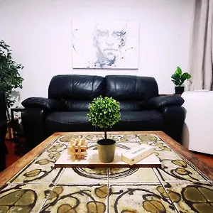 Apartment Plush 2 Bedroom Unit 5min Downtown Off Wellington, Montreal