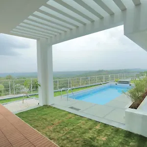 Ama & Trails The Vintage Halton, Trivandrum Villa Thiruvananthapuram