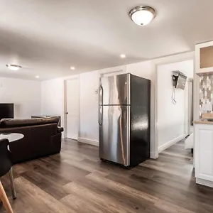 Apartment 2 Bedroom In, Montreal